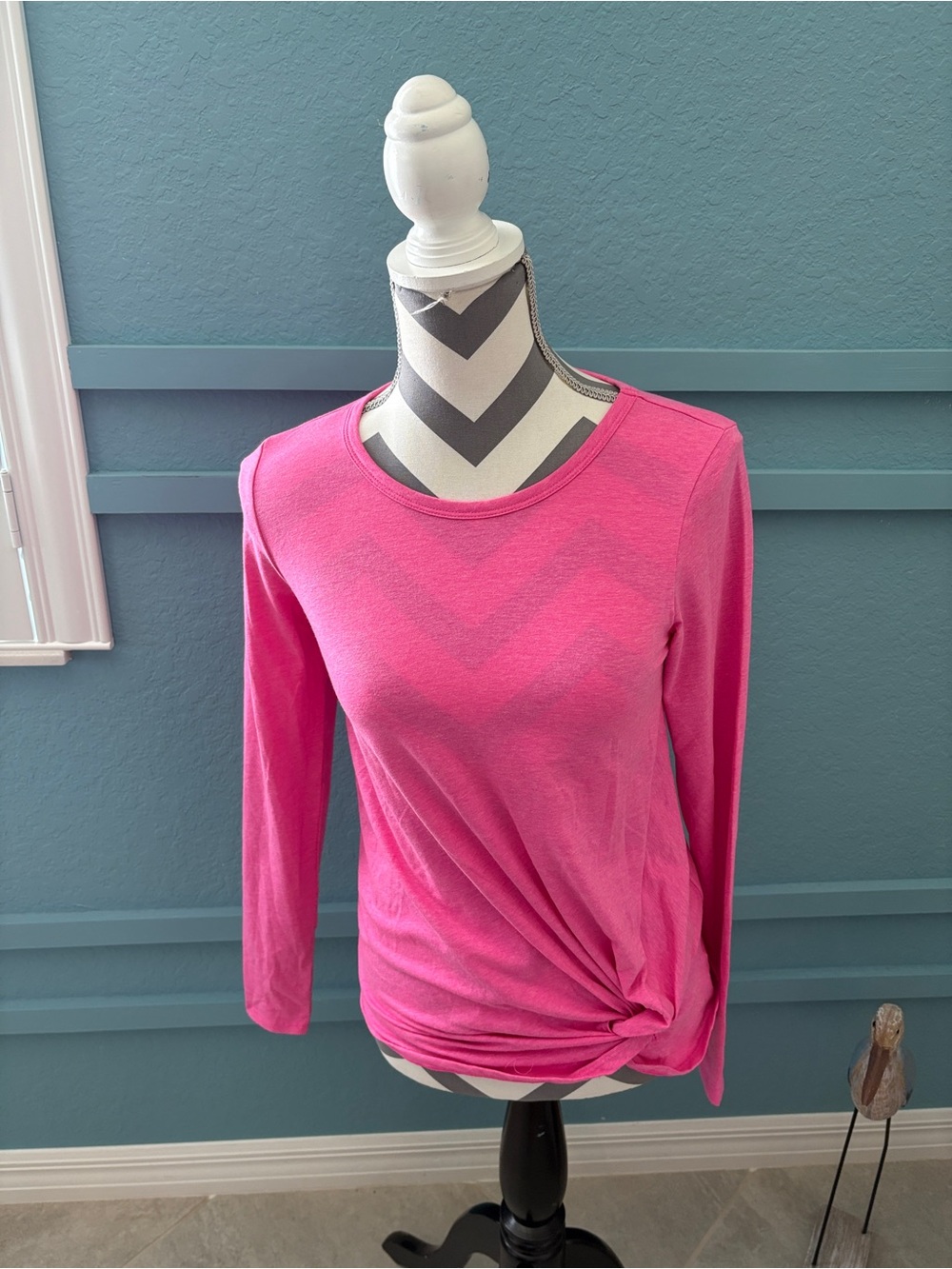 Lilly Pulitzer Tarina Luxletic Performance Top Twist Front Pink Size XS